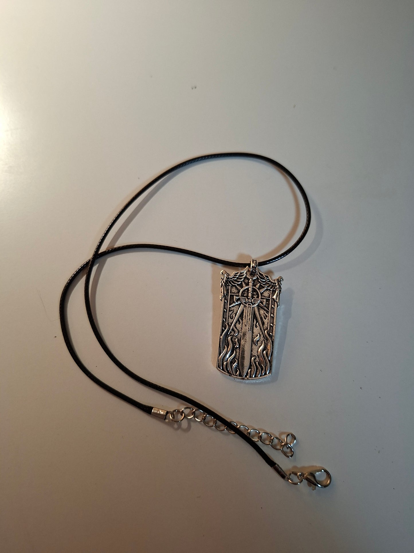 40k Metal Emperor of Mankind Necklace